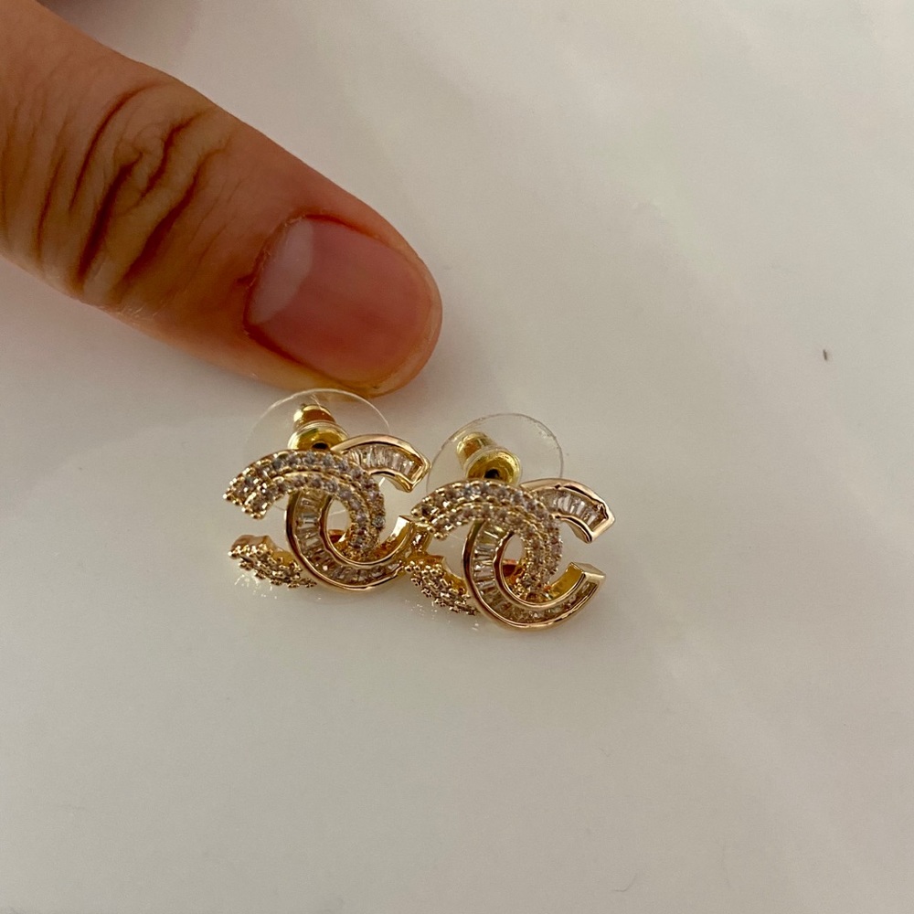 Chanel earring